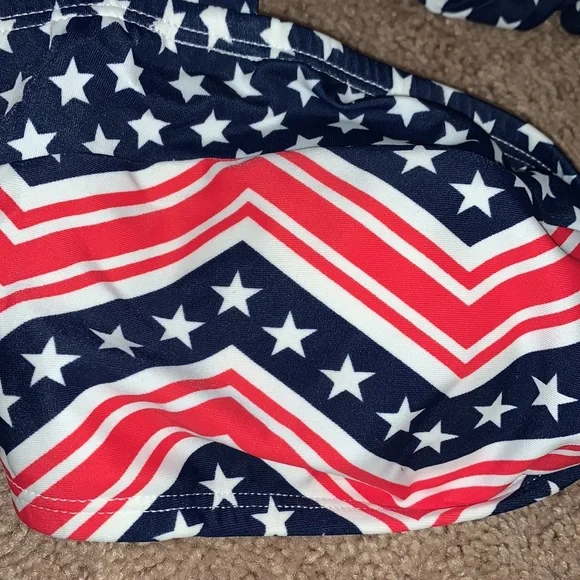 🔥Swim Top NWT Catalina L - Picture 2 of 5